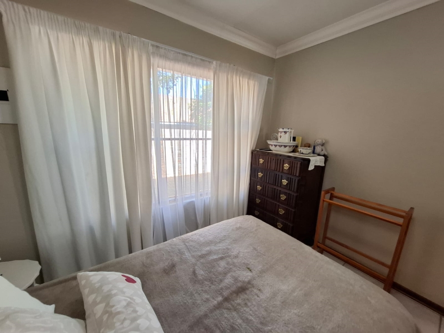 3 Bedroom Property for Sale in Langenhovenpark Free State